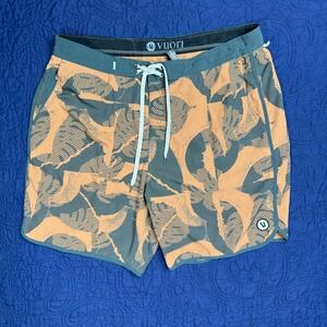 Vuori Men's Cruise Board Shorts Size‎ 36 Abstract Print Swim Trunks Quick Dry